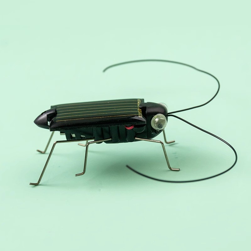 

Solar Energy Control Insect Figurine Locust Grasshopper Modeling Educational Science Technology Creative Toy Tricking Toy Gift