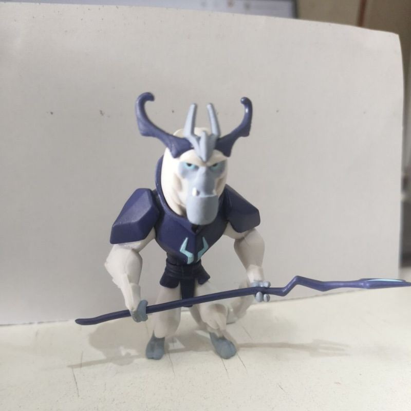 FIGURE HASBRO MY LITTLE PONY STORM KING