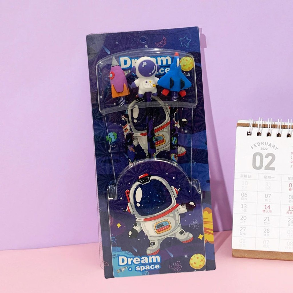 

Alat Tulis Sekolah Pensil 3 PCS KARAKTER / Alat tulis sekolah