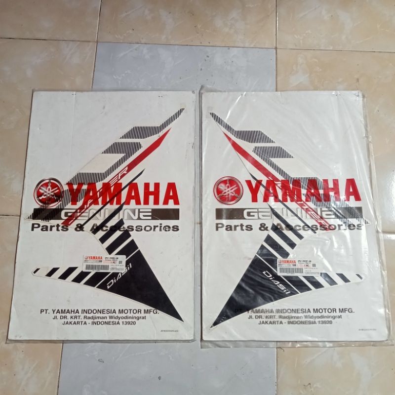 striping stiker bagian sayap Yamaha Jupiter MX king 150 2015 putih original YGP