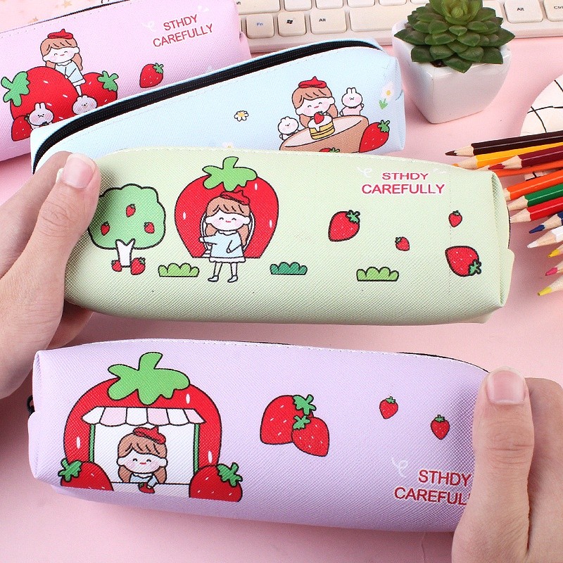 

Tas Pensil Tempat Alat Tulis Motif Strawberry Bahan PU Japanese Style Import 900