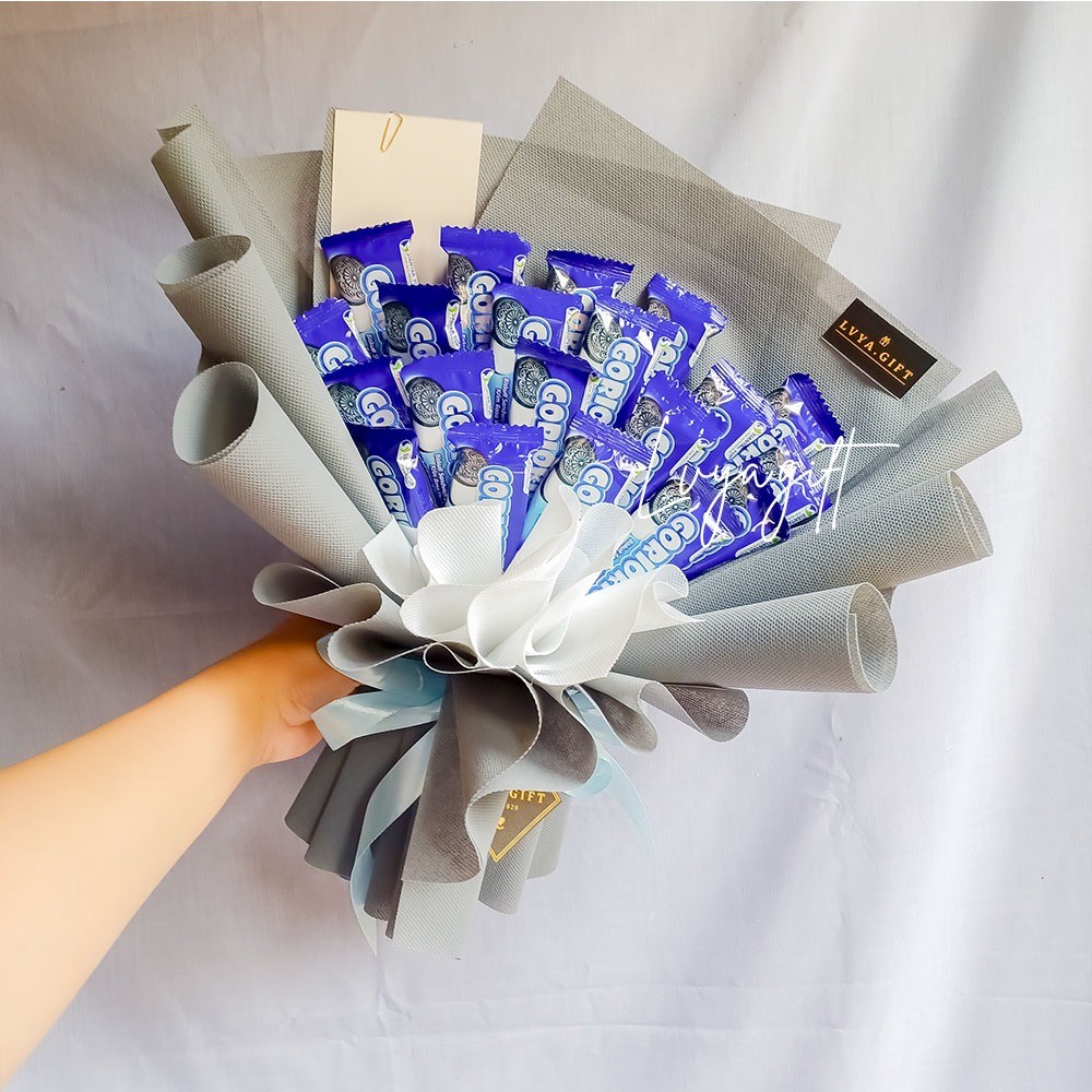 

LVYA.GIFT 4221 4 BUKET SNACK GORIORIO COKLAT BAHAN WRAPPING SPUNDBOND
