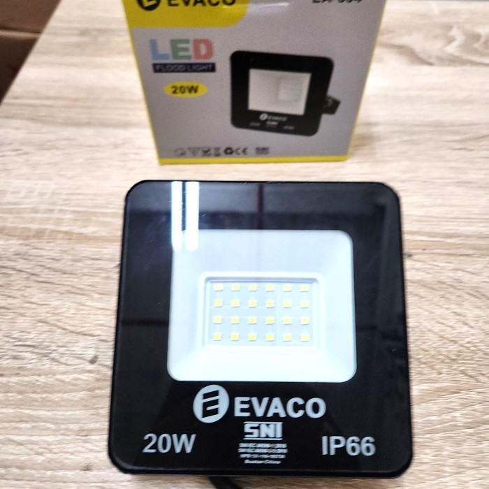 Lampu LED Sorot / Tembak 20 Watt Evaco SNI IP66