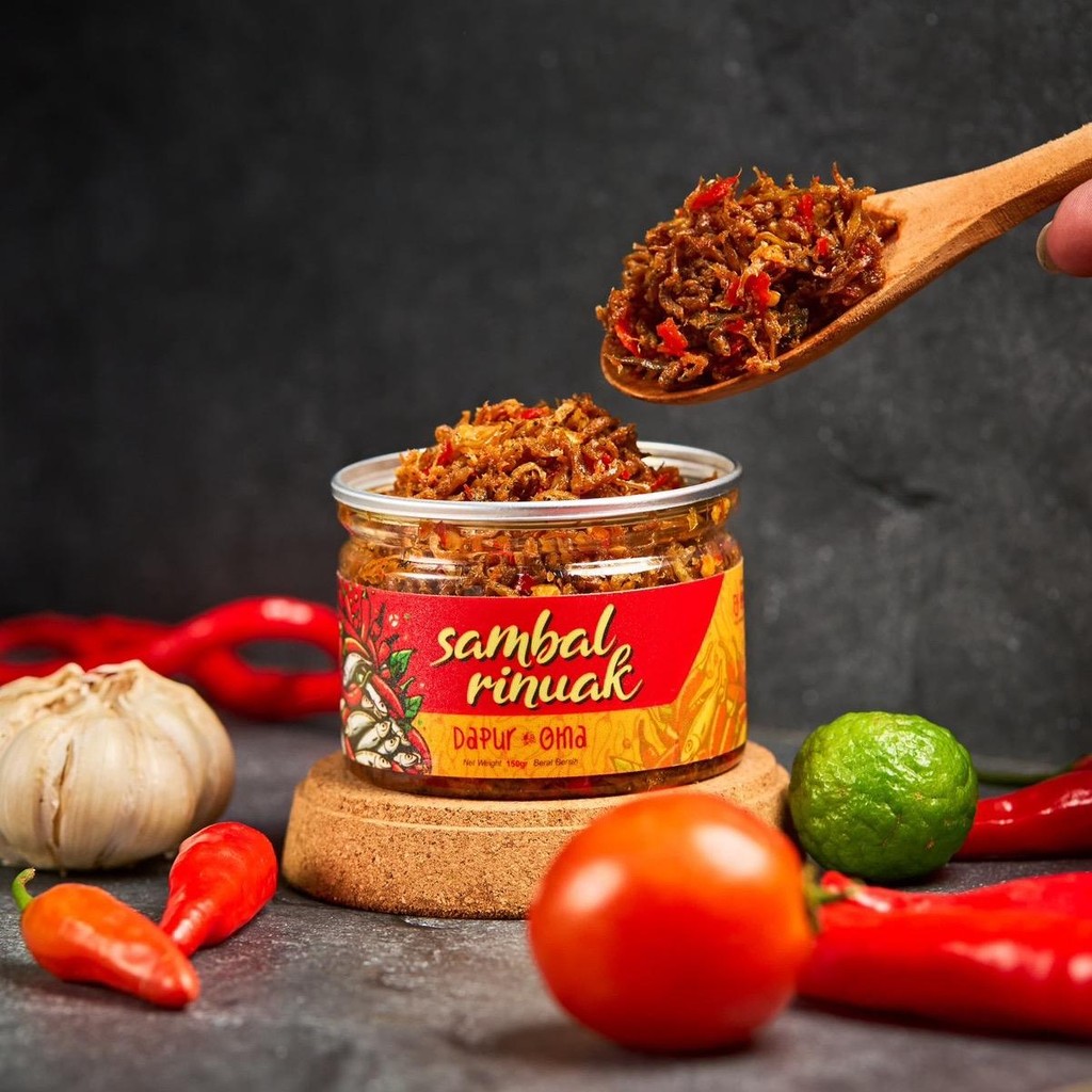 

Sambal Dapur Oma - Paket Mix 2 (Ikan Rinuak + Ikan Tongkol) Food Bawang