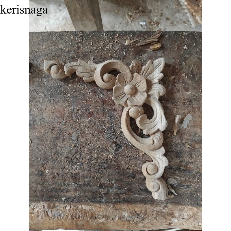ukir sudut | ornamen sudut ukir | tempel sudut ukir SHP012