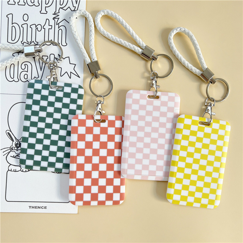 

Penutup pelindung kartu ID, pola persegi warna-warni, cocok untuk kartu pelajar, kartu bus, kartu makan, kartu akses, kartu kampus, penutup pelindung tempat kartu, tempat kartu lanyard, gaya trendi dan kreatif, tempat kartu lucu