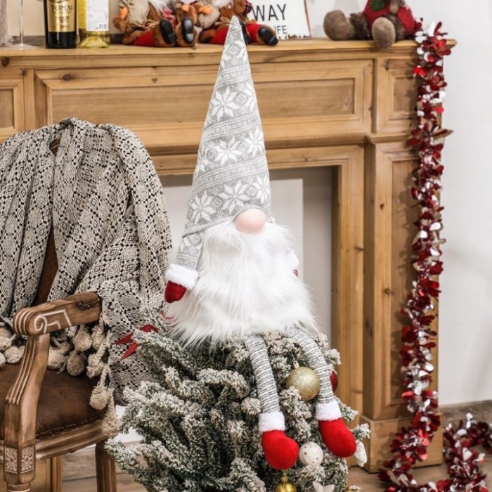 

Gnome Duduk Hiasan Pohon Natal by PlatefulCo - Abu