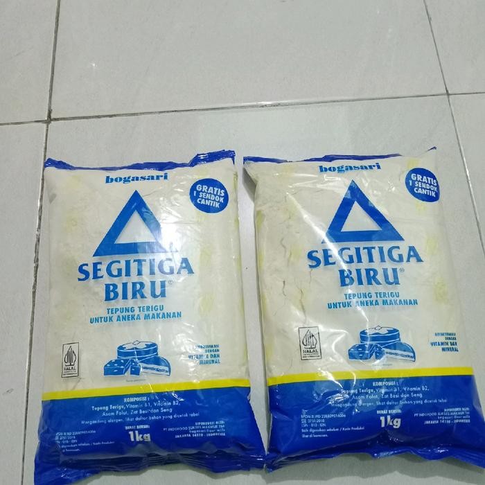 

Paket 2pcs terigu segitiga biru @ 1kg tepung terigu aneka makanan