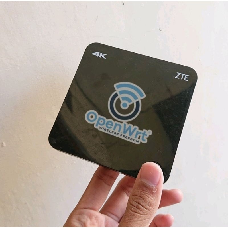 Stb open wrt b860h v1 ram 1gb plus adaptor dan microsd