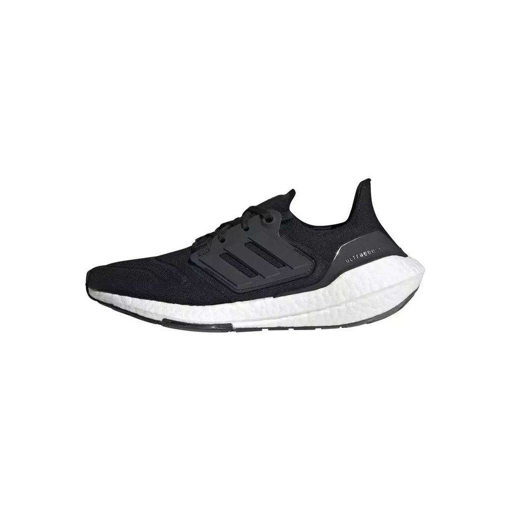 Adidas Ultraboost22 sepatu original dan laku dipasaran