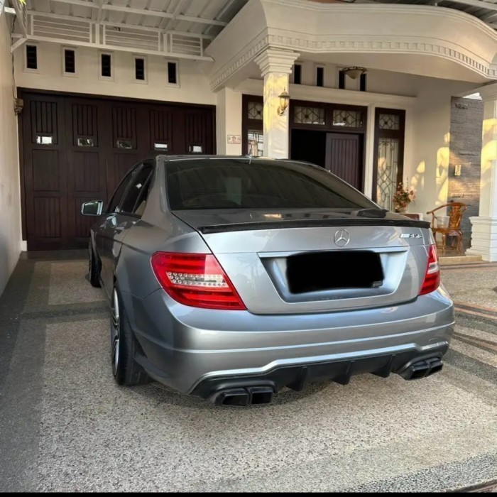 bodykit mercedes benz w204 amg