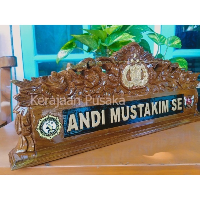 

PAPAN NAMA MEJA UKIR / PAPAN NAMA POLISI / PAPAN NAMA MEJA KERJA KP343