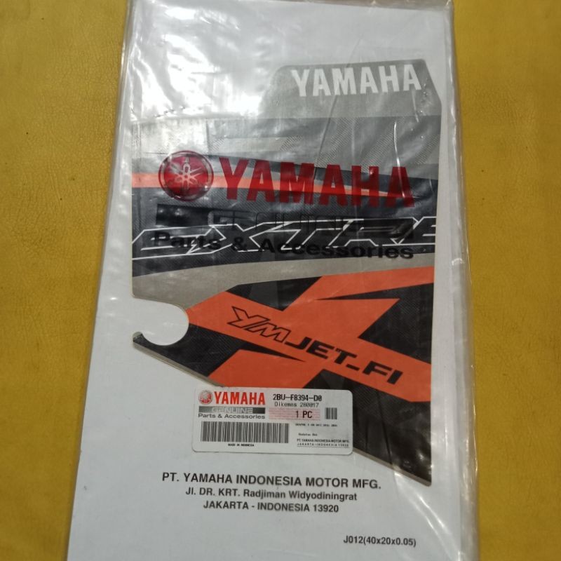 striping stiker sayap KANAN Yamaha X-Ride 2016 hitam abu-abu ( Mat Titan ) original ygp