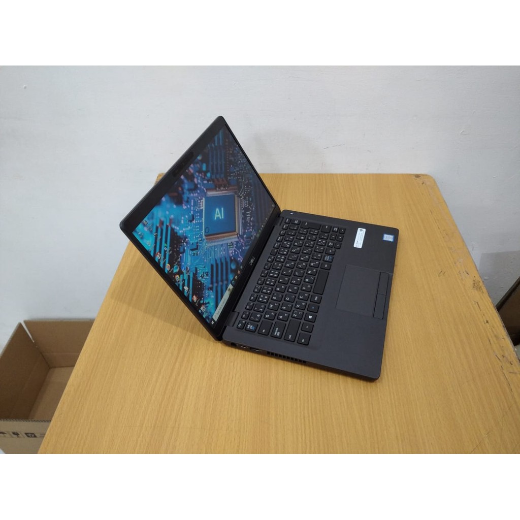 laptop  laptop second Dell 5400 ram 16Gb core i7 gen8 ssd  256gb touchscreen