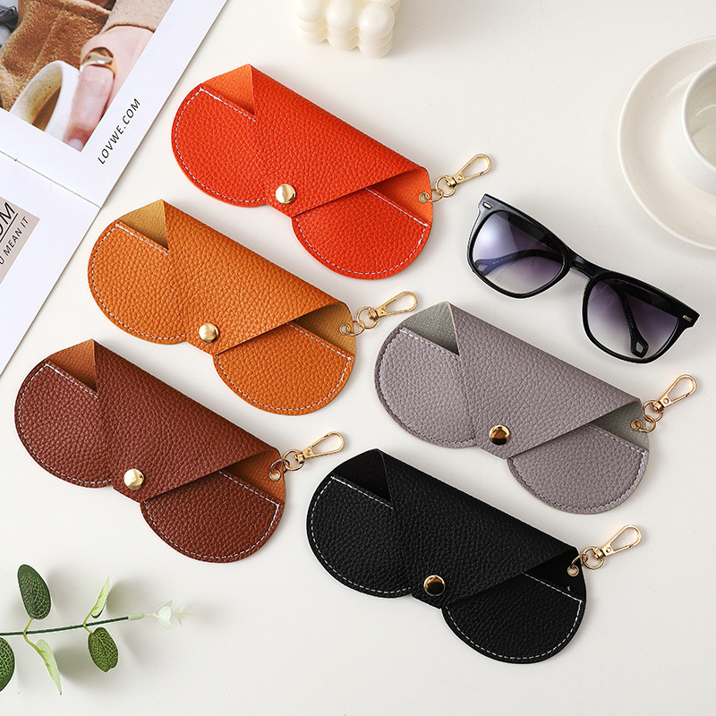 

Sunglasses Case PU Leather Glasses Pouch Reading Glasses Storage Bag Portable Travel Eyeglasses Holder with Chain
