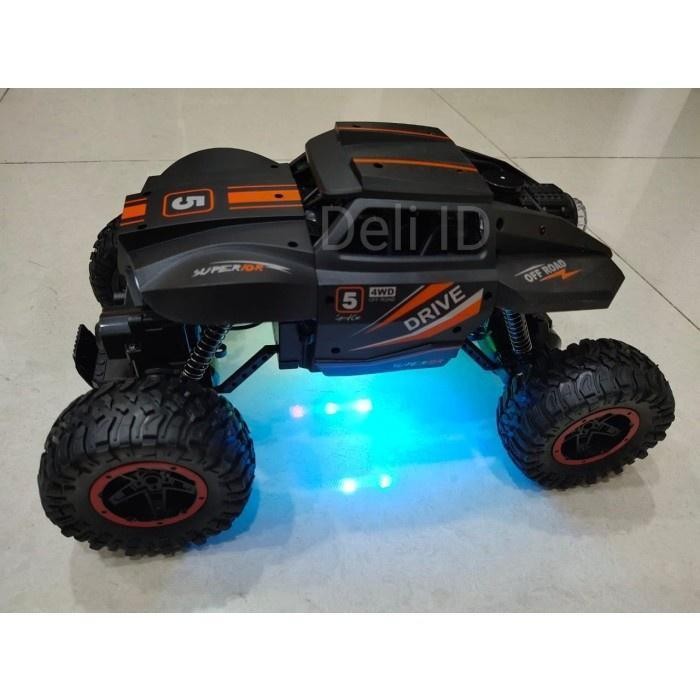 "E.SYO" -  PASTI READY Mainan Mobilan RC PremiumToys 17708 Off Road Climbing 4X4 Asap Ban Karet Skal