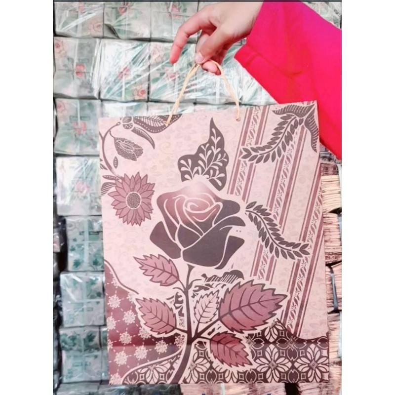 

GROSIR MURAH !!! 50 PCS TAS PAPER BAG MOTIF BATIK // TAS BERKAT ( TERIMA KASIH ) UK.27cm × 21cm × 6cm