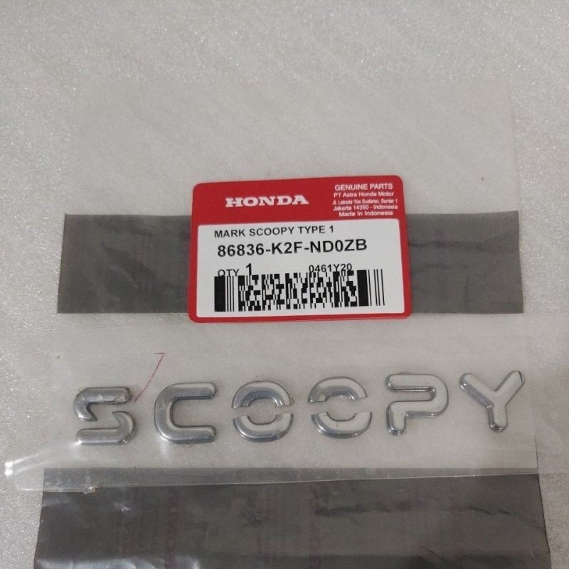 COD Emblem Prestige Honda Scoopy Silver Original