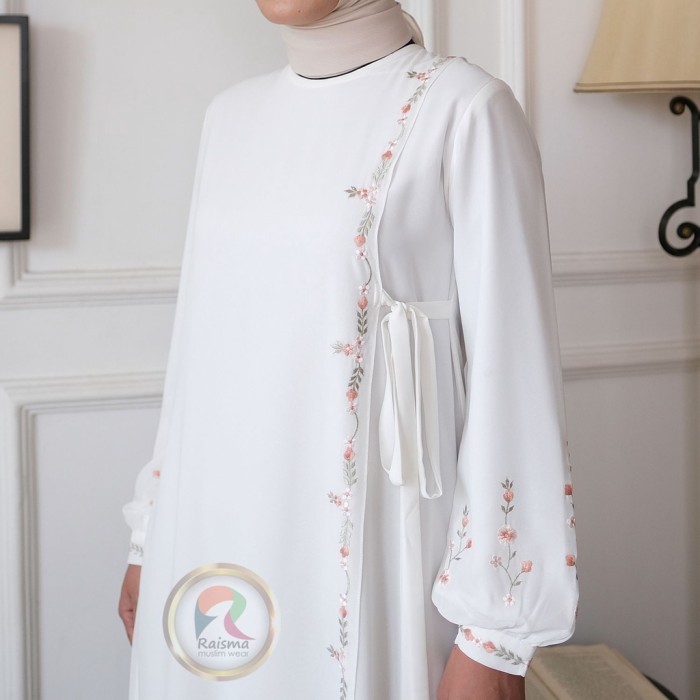NEW/ Raisma Gamis Putih Tulang Mewah Dan Elegan Model Verslah