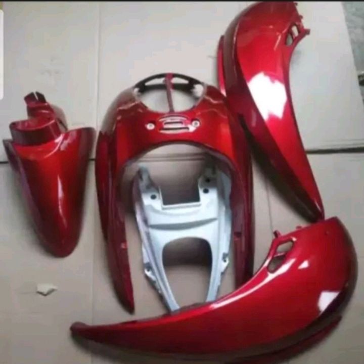 COVER FULL BODY HALUS HONDA SCOOPY KARBU SCOOPY LAMA MERAH .