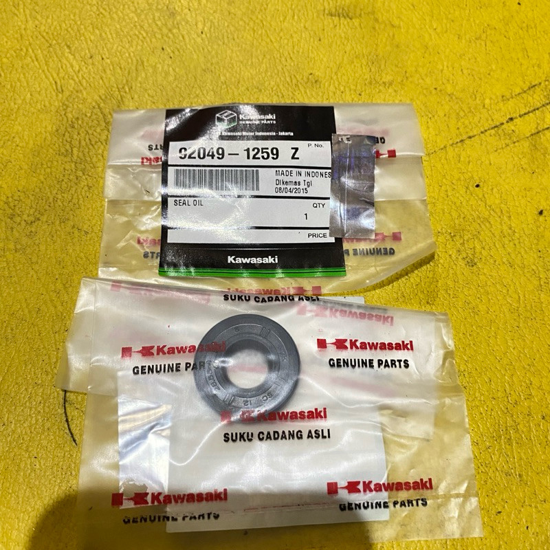 seal sil radiator water pump Kawasaki ninja R original