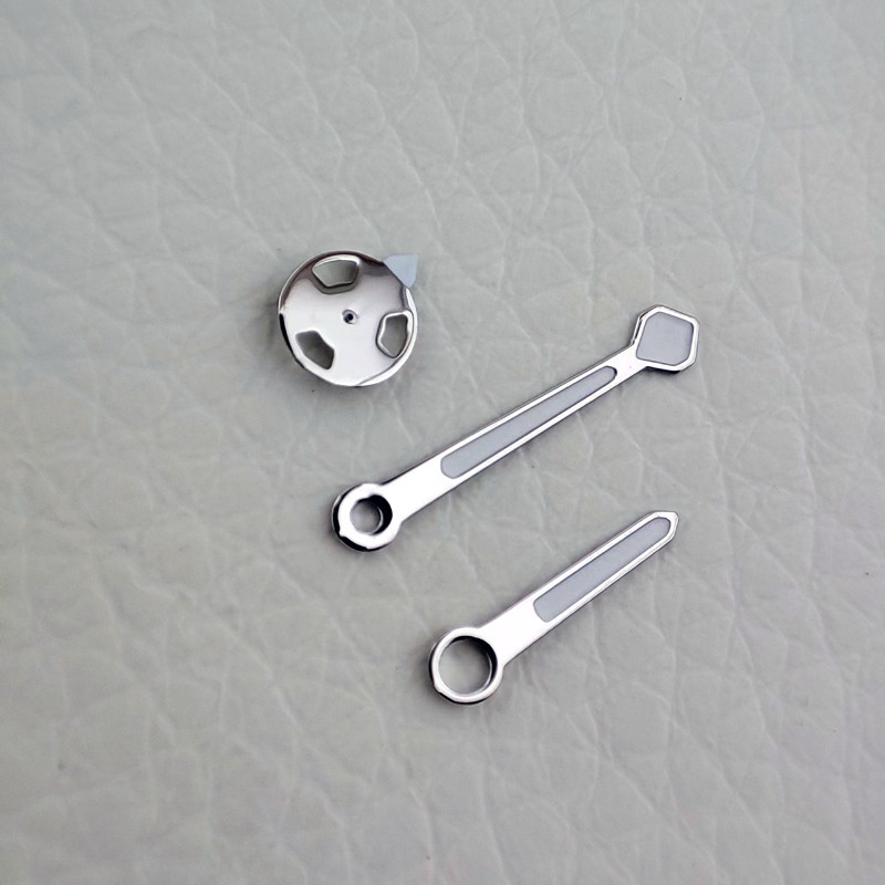 The new style needle green glow silver edge white oil green glow personality watch needle fit NH35/N