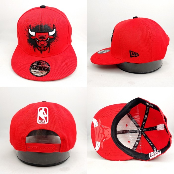 TOPI SNAPBACK NBA CHICAGO BULLS MERAH LOGO HITAM