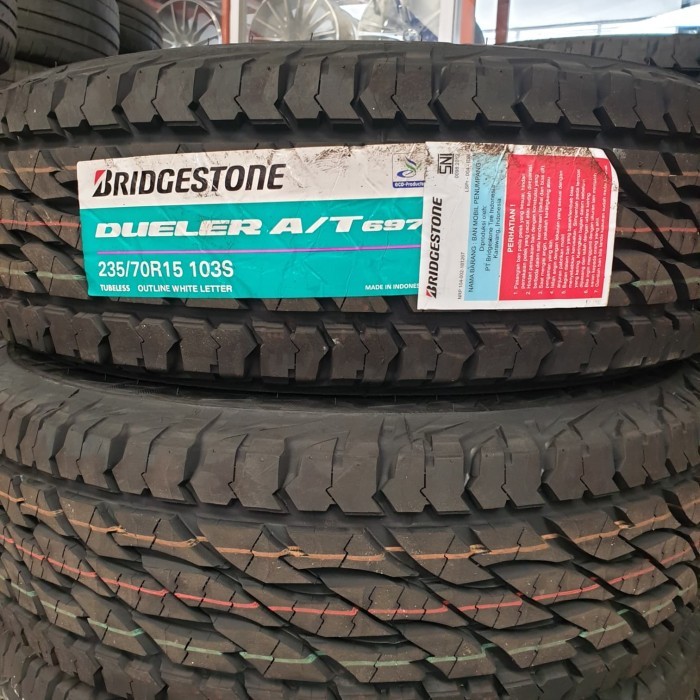 Ban Bridgestone Dueler AT D697 235/70 R15 (Ban Panther Touring)