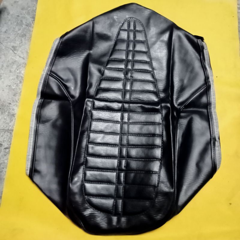 sarung jok kulit jok cover jok Honda C70 c 70