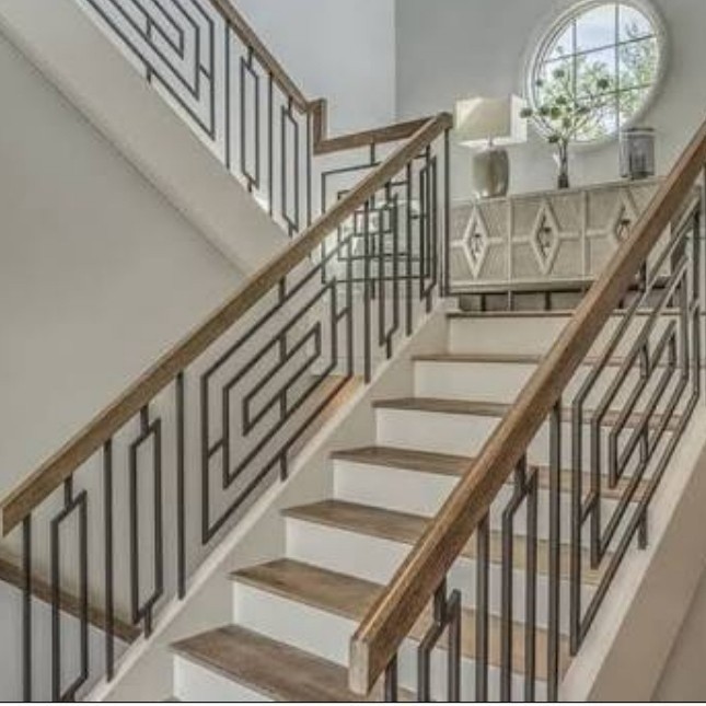 reling tangga besi minimalis rumah