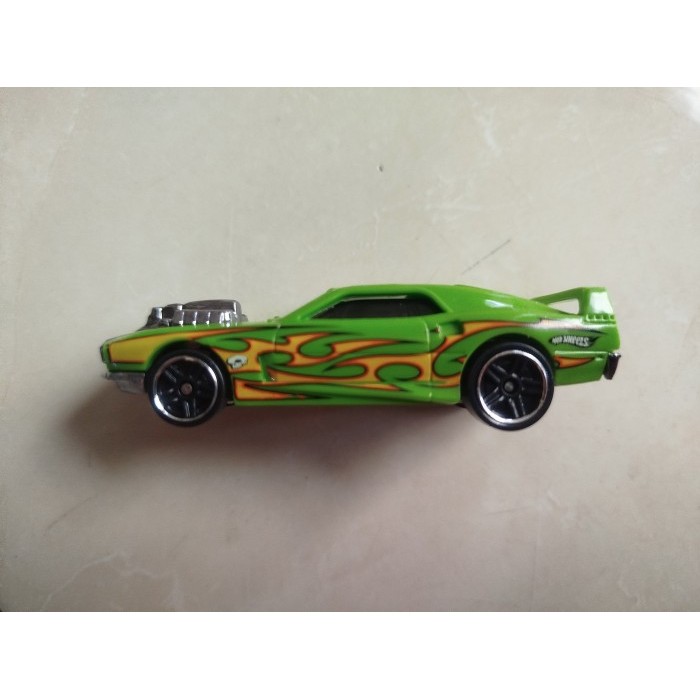 DIECAST LOOSE  HOTWHEELS HOT WHEELS  RIVITED GREEN T8630 ORI