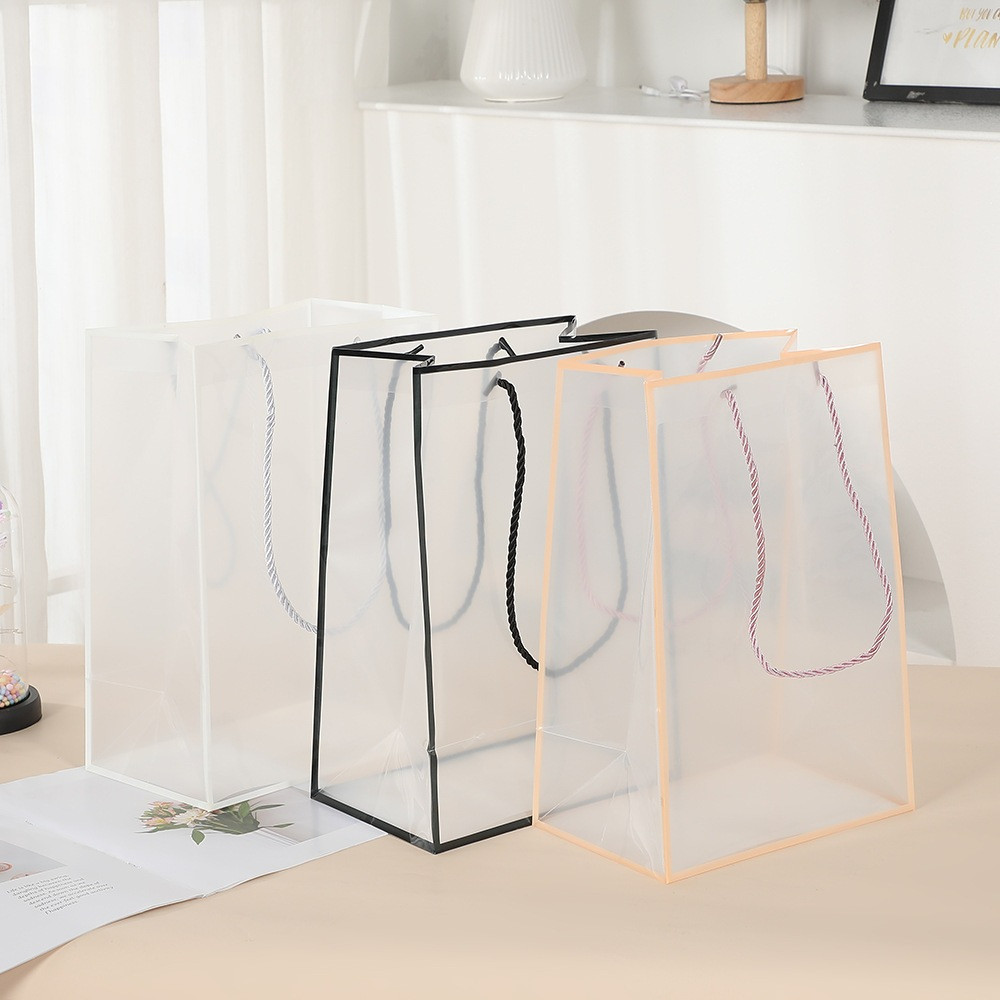 

Tas Mika Polos Hand Bag Flower Gift Box Tas Bouquet Buket Souvenir Paper Bag Trasparan Murah PB04