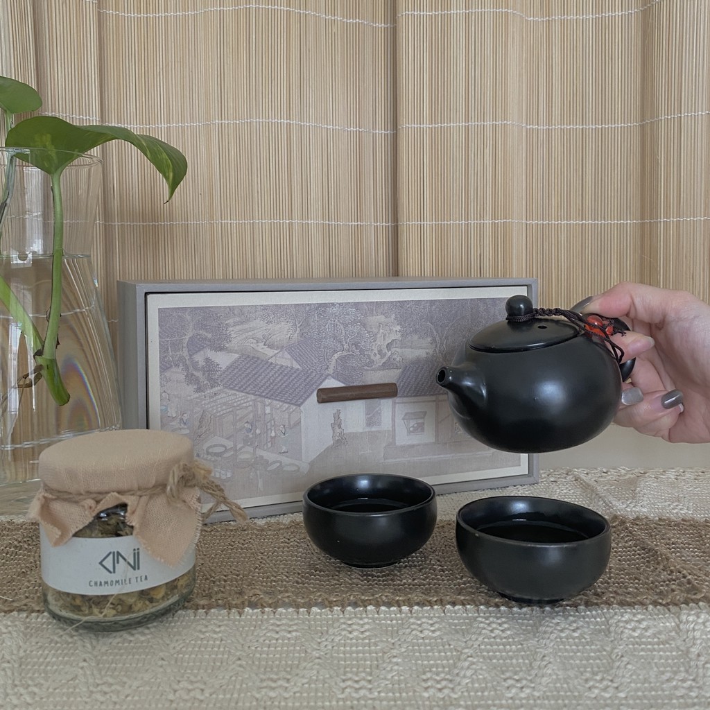 

[KINI] LOIS Hampers Ceramic Tea Set / Souvenir House Warming / Chinese Tea Set / Birthday Gift Box / Farewell Gift / Hampers Teapot Unik Estetik / Christmas Hampers / Corporate Hampers