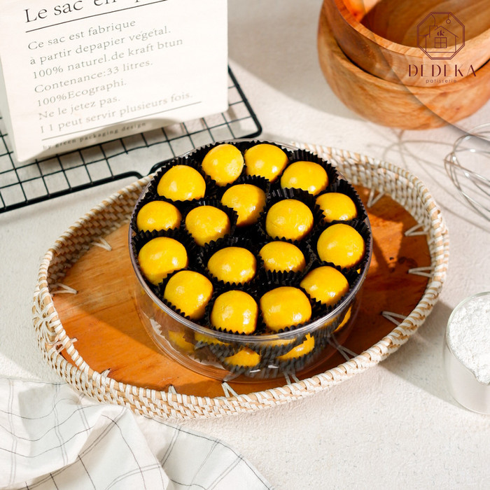 

Kue Nastar Homemade / Kue nastar bulat / kue nastar original homemade - toples 250 gr