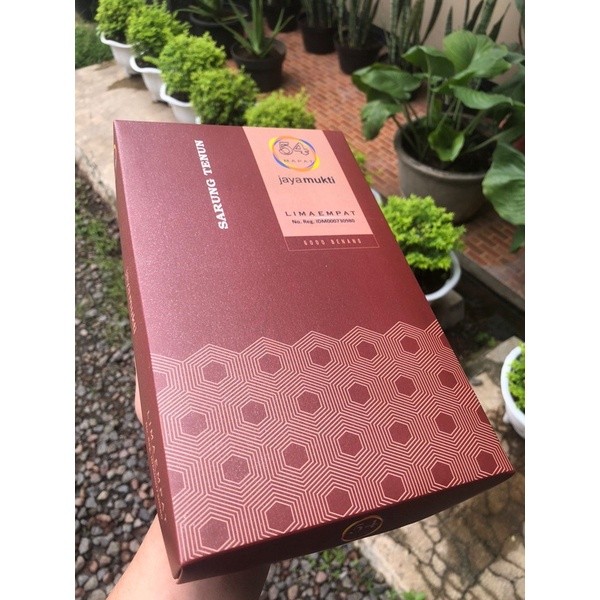 

PERLENGKAPAN DUS SARUNG TENUN