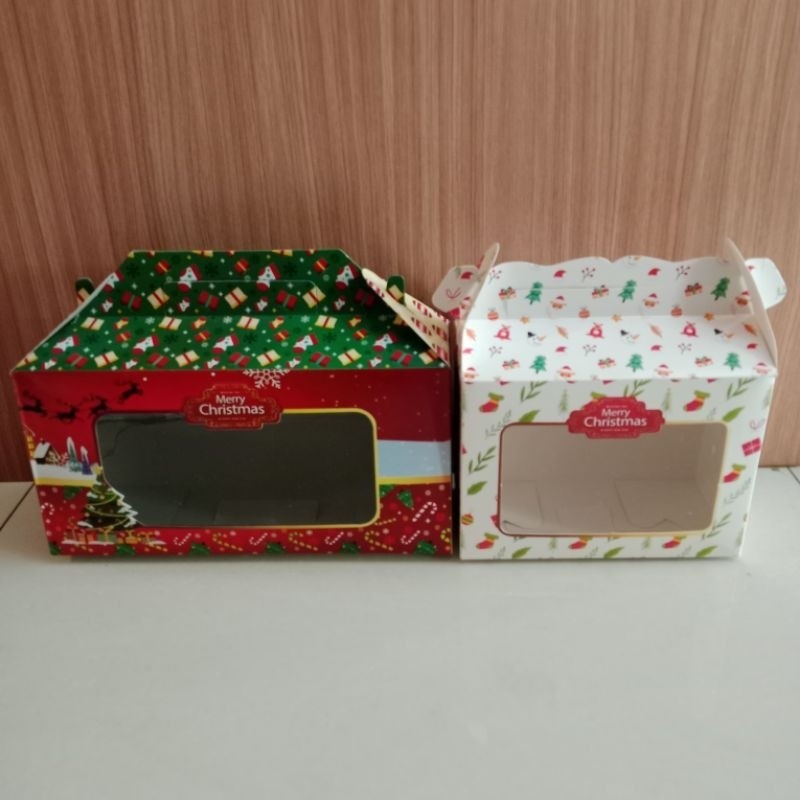 

Box Natal Isi 2 Toples / Dus Natal Fuji Isi 3 Toples / Dus Natal Bolu Gulung 25x8x8cm