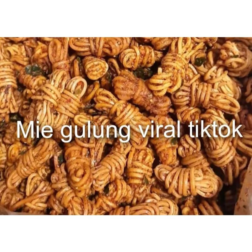 

mie gulung/mie uwel pedas daun jeruk bumbu melimpah