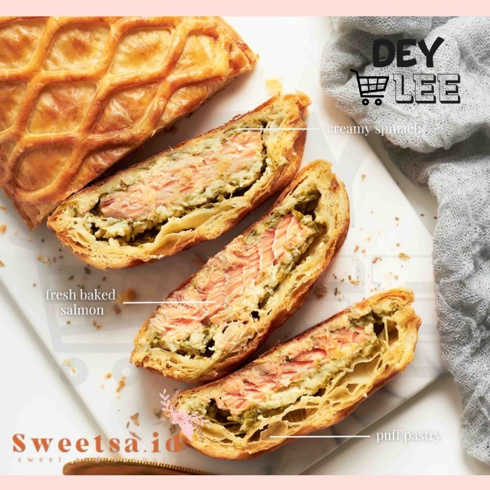 

SWEETSA Salmon En Croute Creamy Spinach Pastry ALL VARIANT Bandung