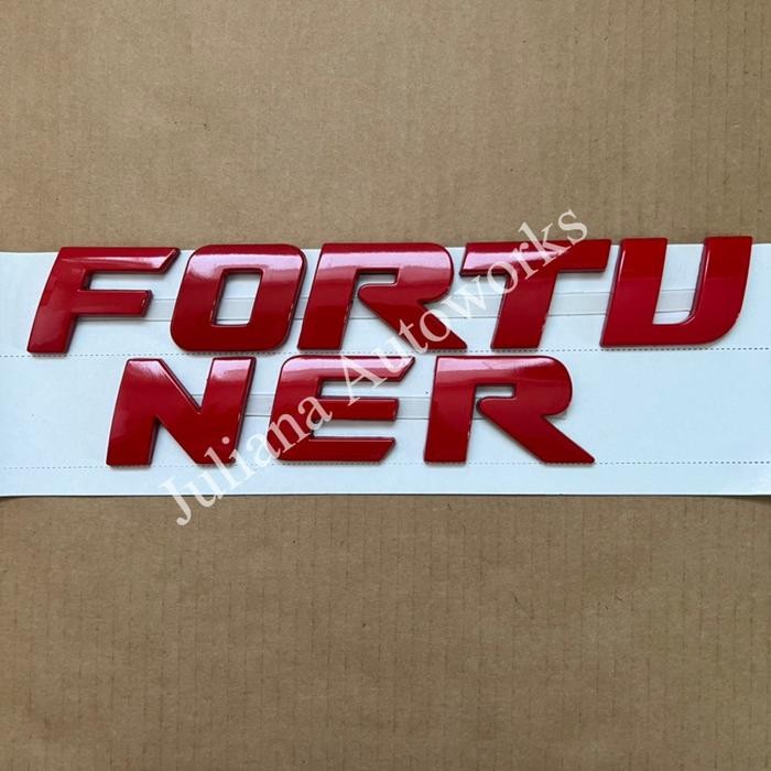 Emblem Kap Mesin Fortuner Emblem Fortuner - Merah