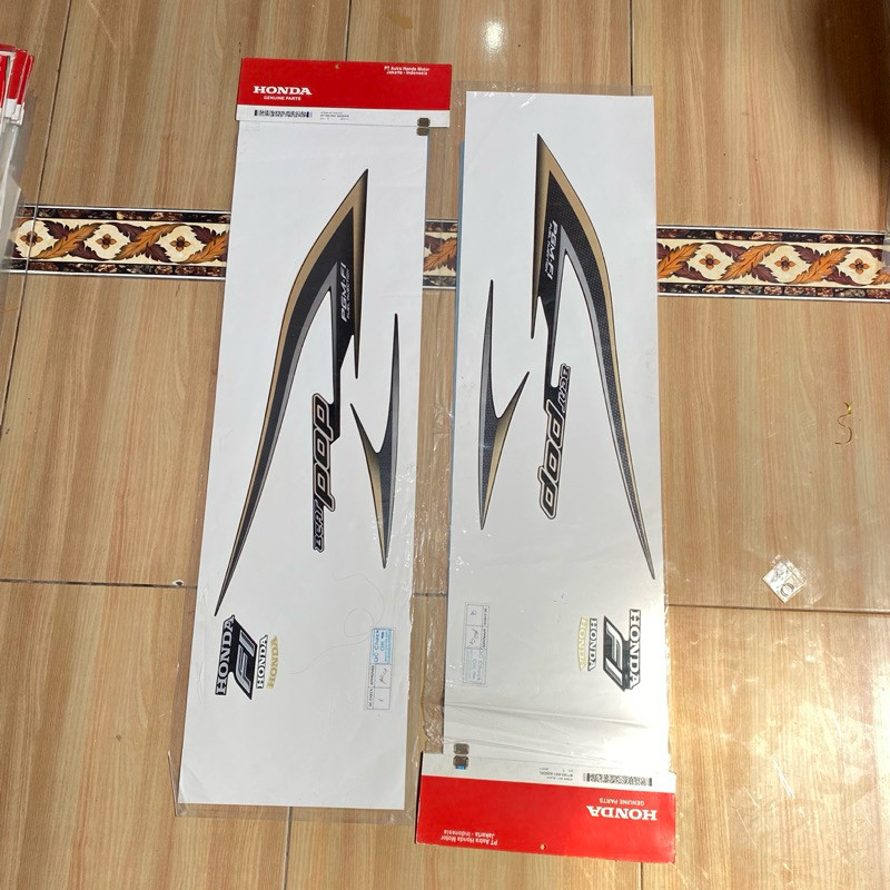 Striping Honda Beat Pop fi Esp 2015 Hitam original