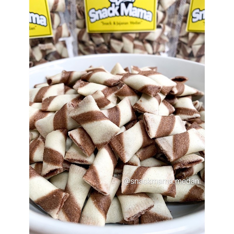 

MINI WAFER BANTAL COKLAT / PANDAN / STRAWBERRY 200GR | SNACKMAMA