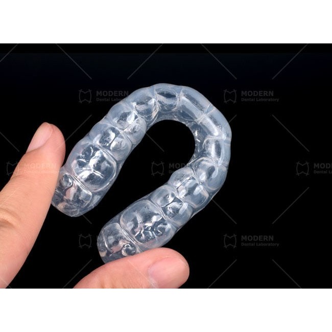 

LARIS -NIGHT GUARD (PAKET) - SOFT 1.5 MM (FOR LIGHT-MEDIUM TEETH GRINDER)