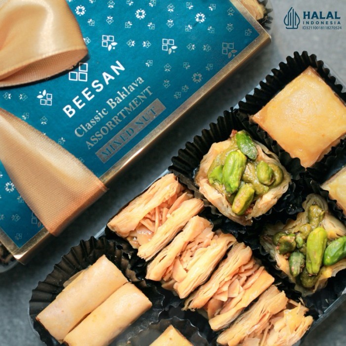 

BEESAN Classic Baklava Assortment mini Mixed nuts160g 28pcs