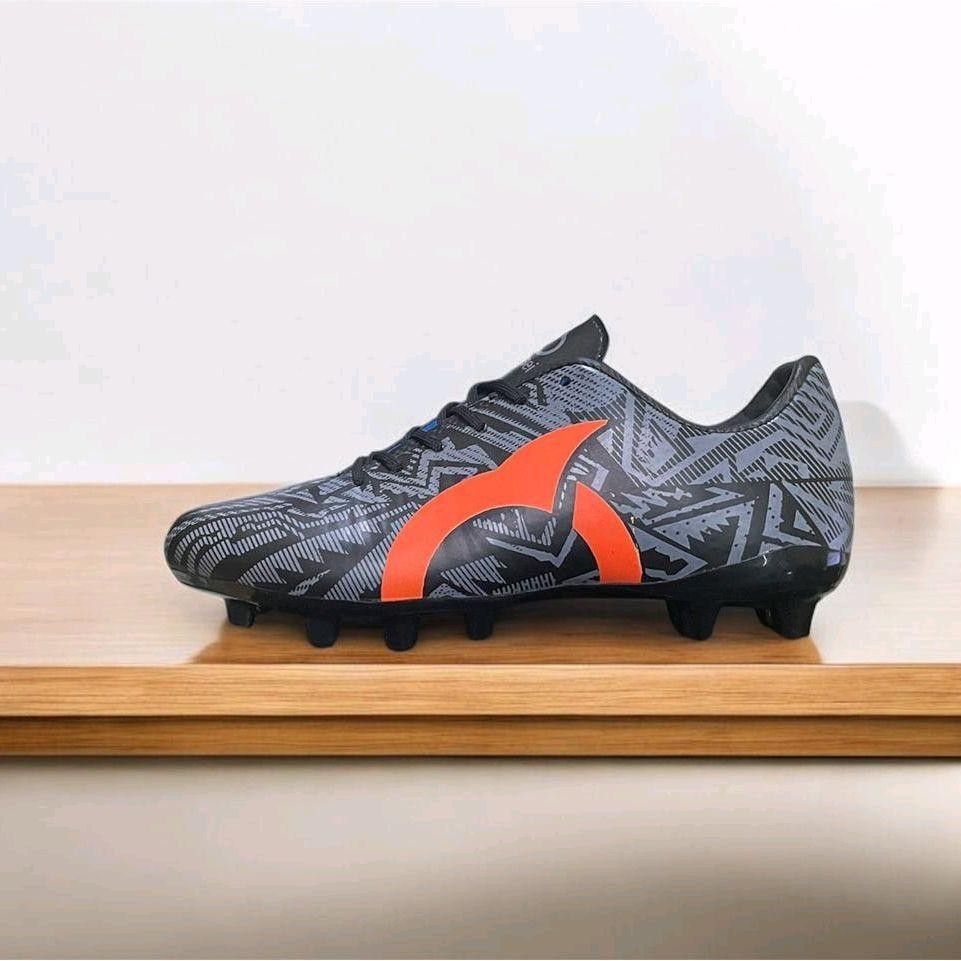 Sepatu Bola Ortus Jagung Hitam Junior Boots
