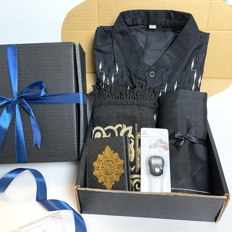 PROMO Hampers Muslim Cowok Gift Box Sarung Sajadah Koko Black Series Hampers Cowok Kado Ulang Tahun 