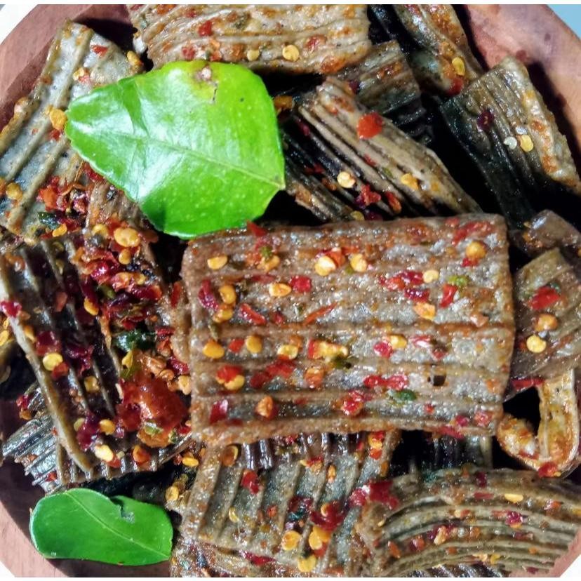 

seblak kerupuk jengkol kotak pedas daun jeruk bumbu melimpah