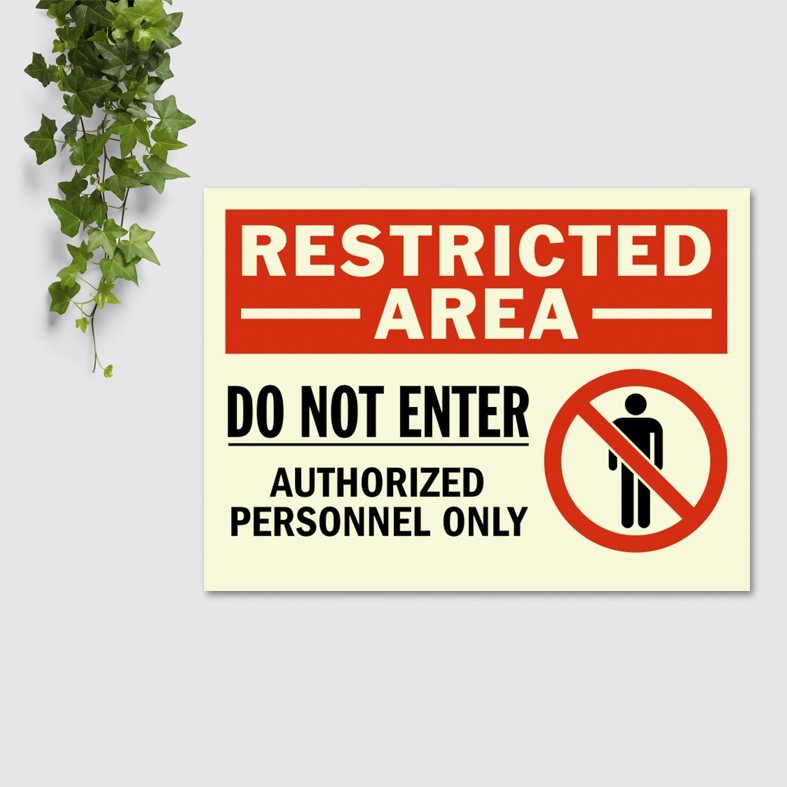 Hiasan Dinding Poster WallDecor Sign Dilarang Masuk Selain Petugas ()