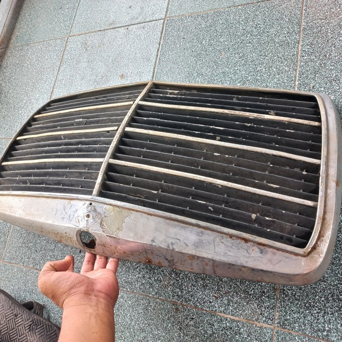 grill mercedes benz Tiger w124 280e