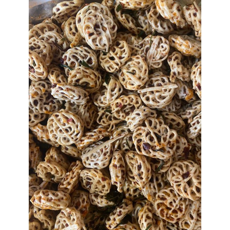 

seblak rafael kering / kerupuk seblak mawar pedas daun jeruk 1kg