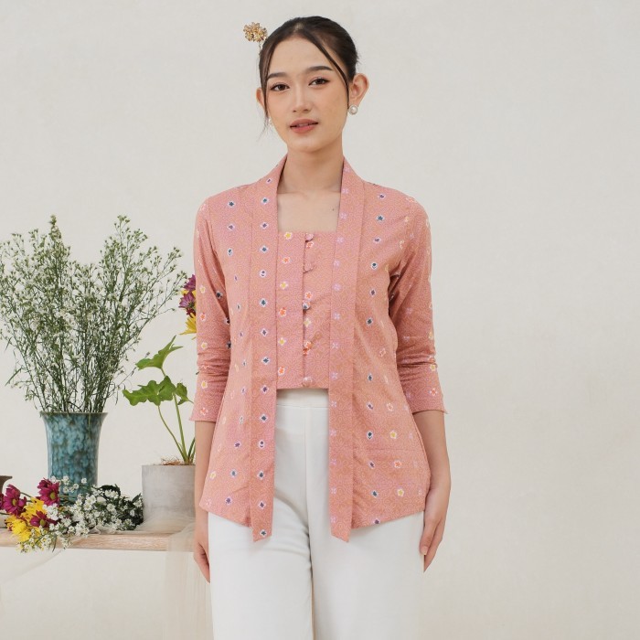 

Kebaya kutubaru etnik jasmine tanahan lengan 7/8 meradelima katun cokelat dusty - XL